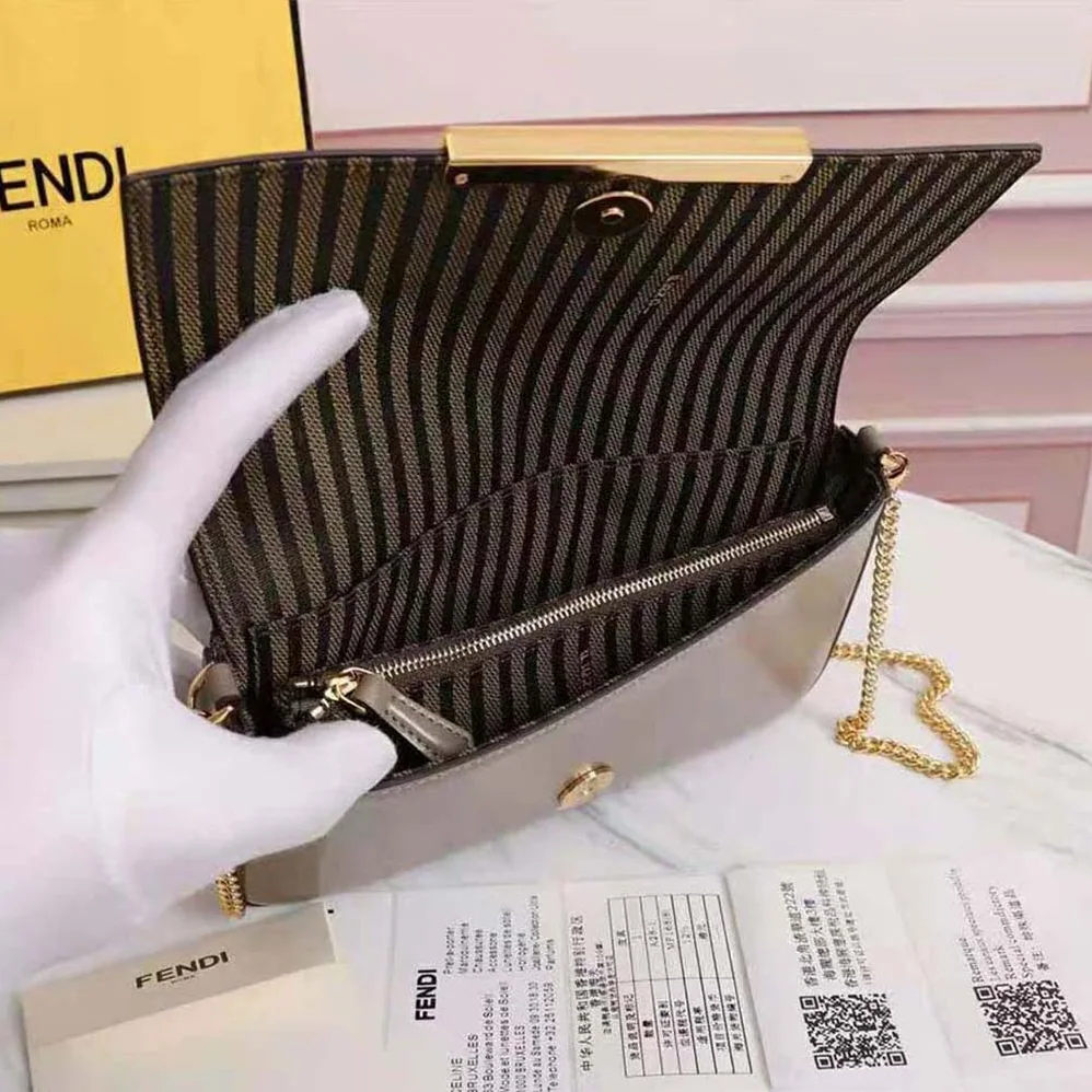 Fendi Wallet on Chain with Pouches Leather Mini-Bag for Women in Brown Fendi Wallet on Chain with Pouches Leather Mini-Bag for Women in Brown