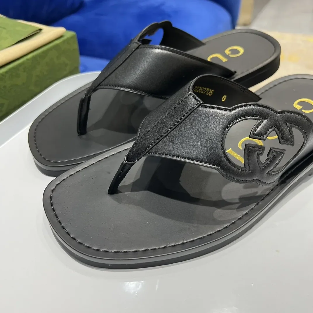 Gucci Interlocking in G Thong Sandal Black Gucci Interlocking in G Thong Sandal Black