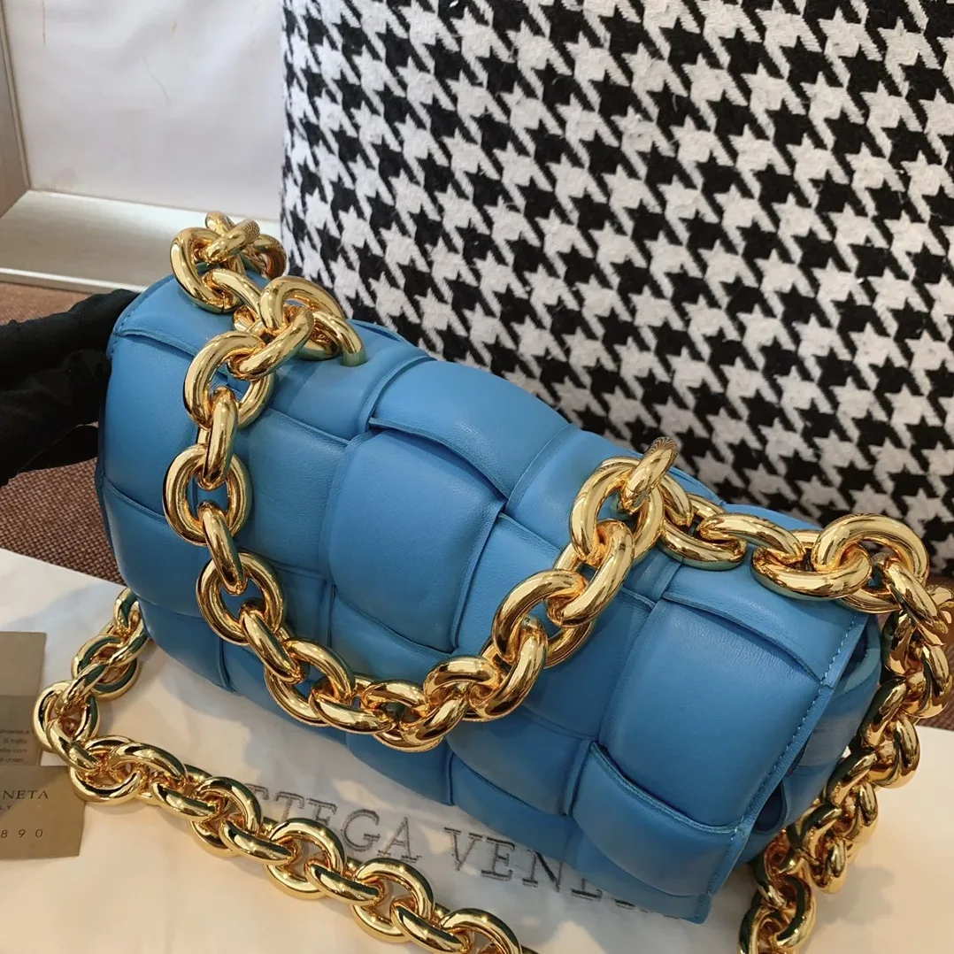 Bottega Veneta Chain Cassette Blue Bottega Veneta Chain Cassette Blue