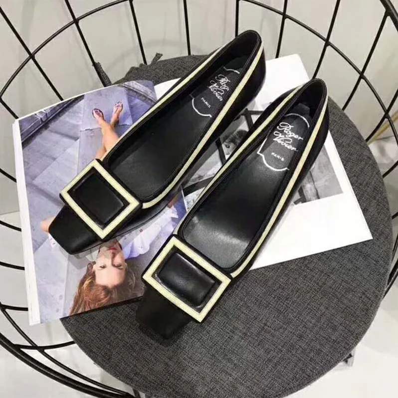 Roger Vivier Belle Vivier Graphic Ballerinas 25mm Heel for Women in Black
