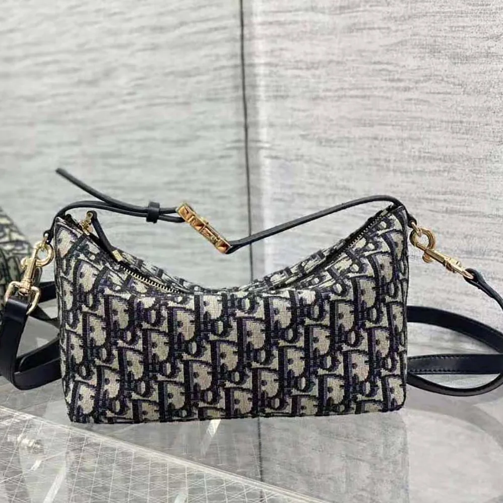 Dior Medium Diortravel Nomad Pouch Blue Dior Oblique Jacquard for Women Dior Medium Diortravel Nomad Pouch Blue Dior Oblique Jacquard for Women