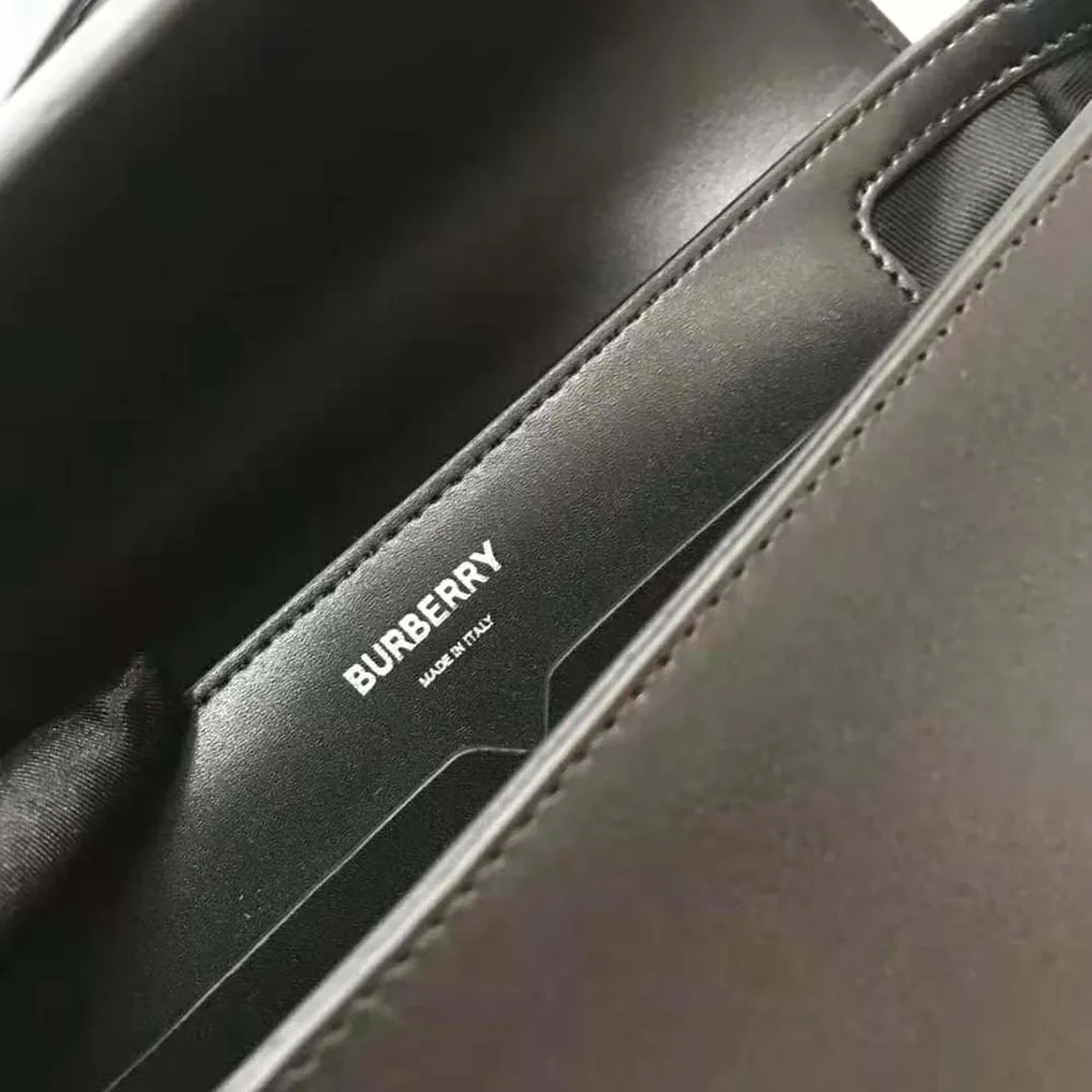 Burberry Leather Catherine Shoulder Bag for Women in Black Burberry Leather Catherine Shoulder Bag for Women in Black