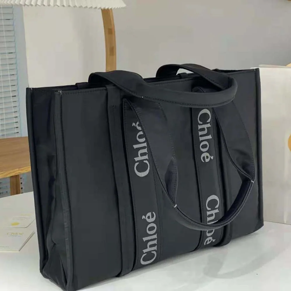 Chloe Large Woody Tote Bag for Women in Black Chloe Large Woody Tote Bag for Women in Black