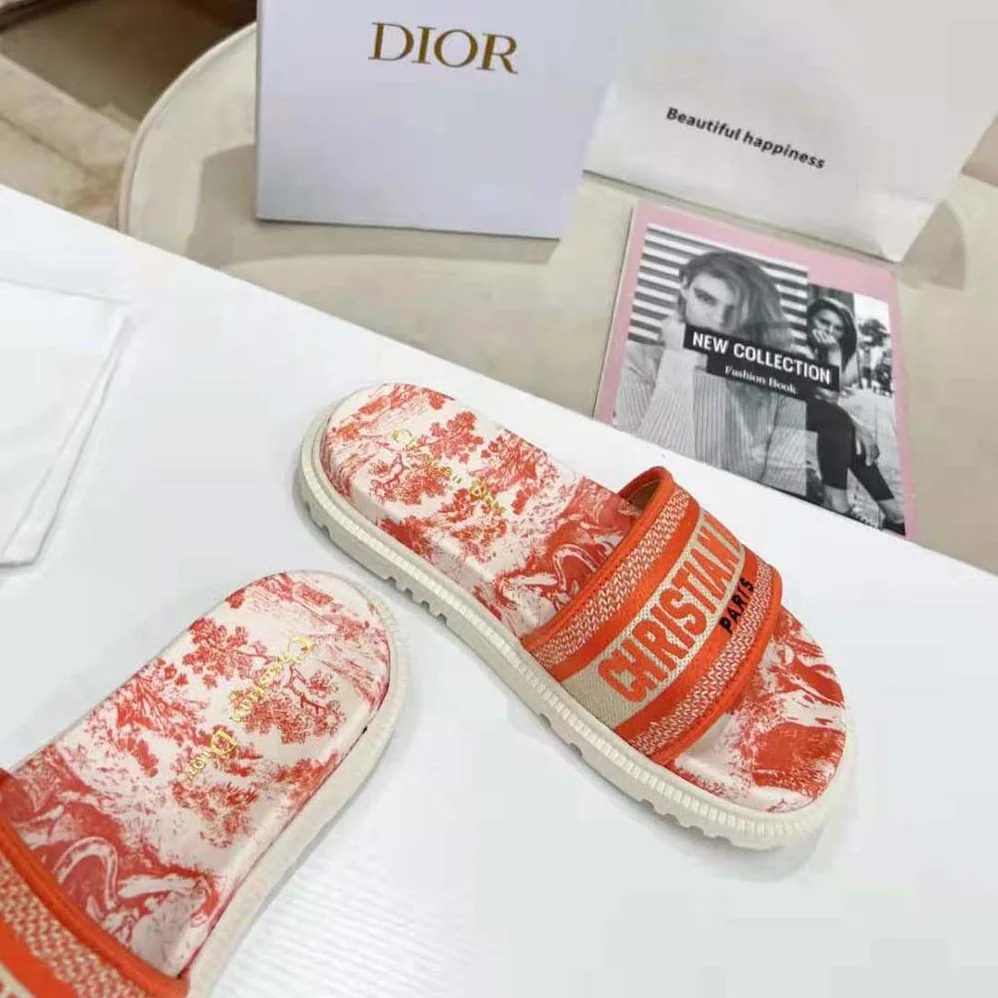 Dior Dway Slide Bright Toile De Jouy Embroidered Cotton for Women in Orange Dior Dway Slide Bright Toile De Jouy Embroidered Cotton for Women in Orange