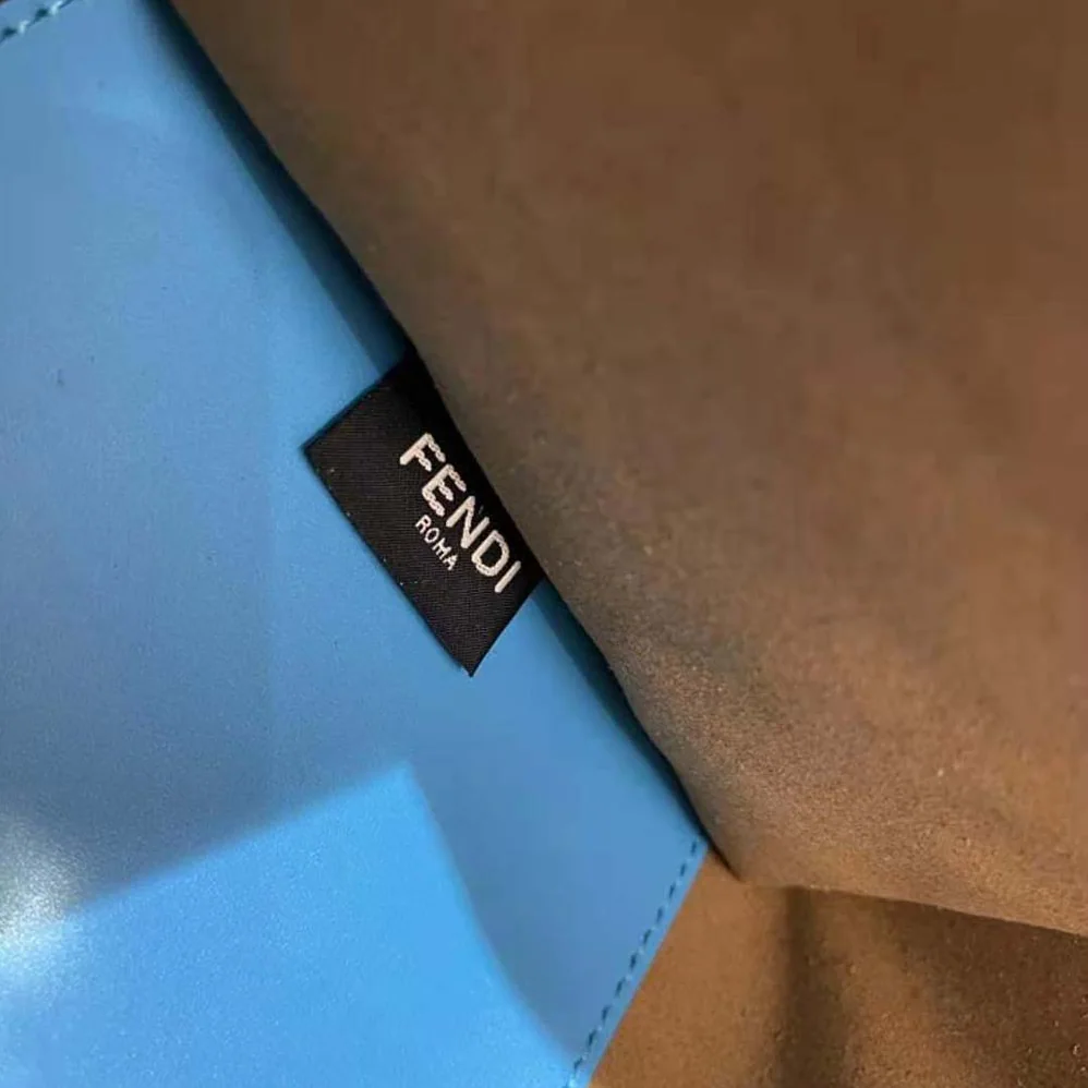 Fendi Sunshine Medium Leather Shopper for Women in Blue Fendi Sunshine Medium Leather Shopper for Women in Blue