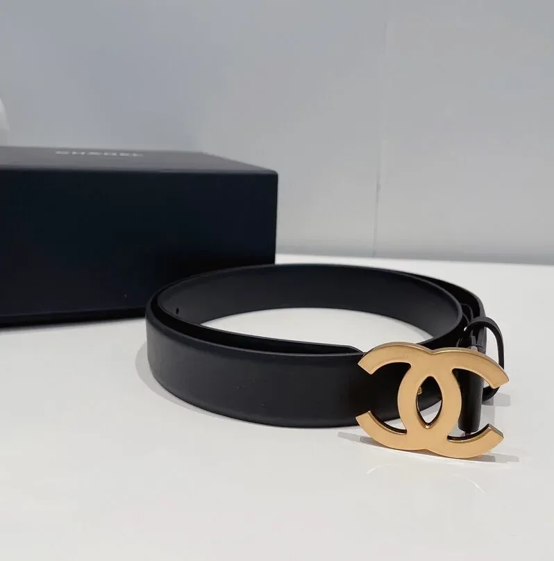 Chanel CC Silver Tone Heart Buckle Belt White Chanel CC Silver Tone Heart Buckle Belt White