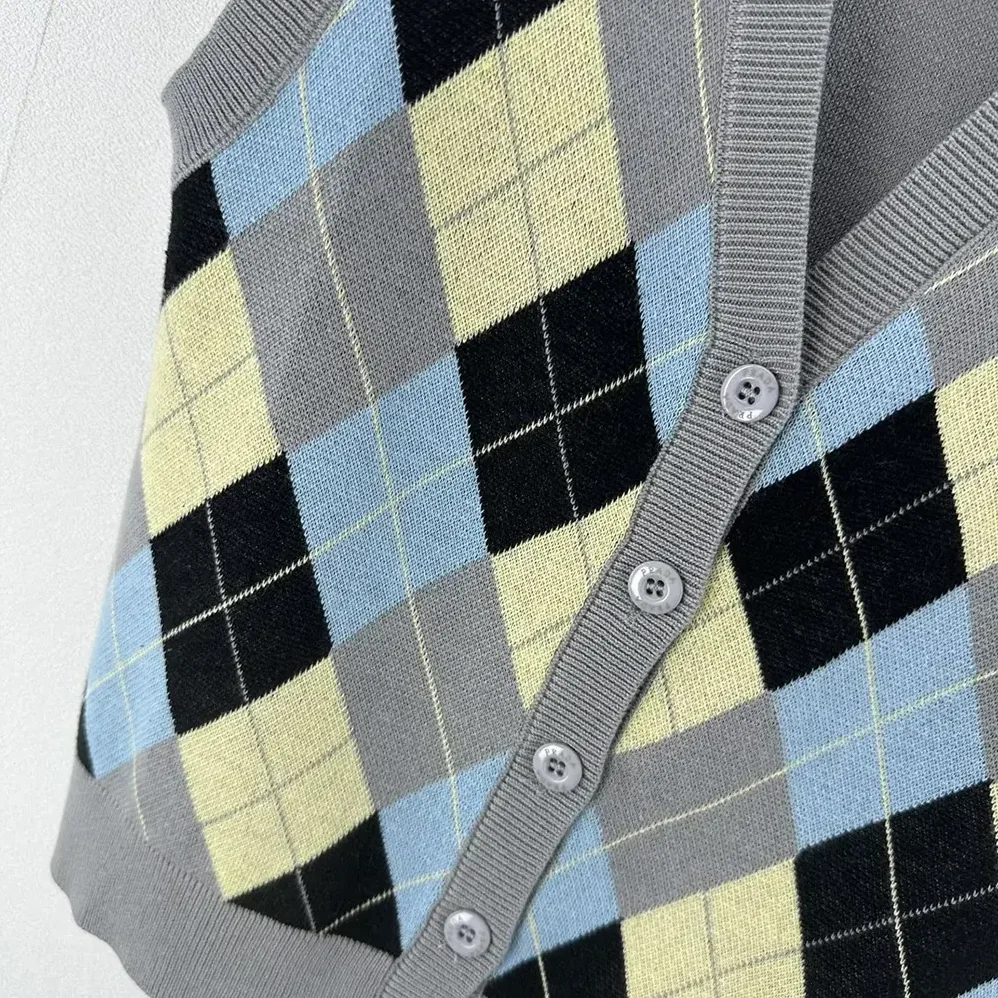 Prada Wool Vest with an Argyle Pattern for Women Prada Wool Vest with an Argyle Pattern for Women