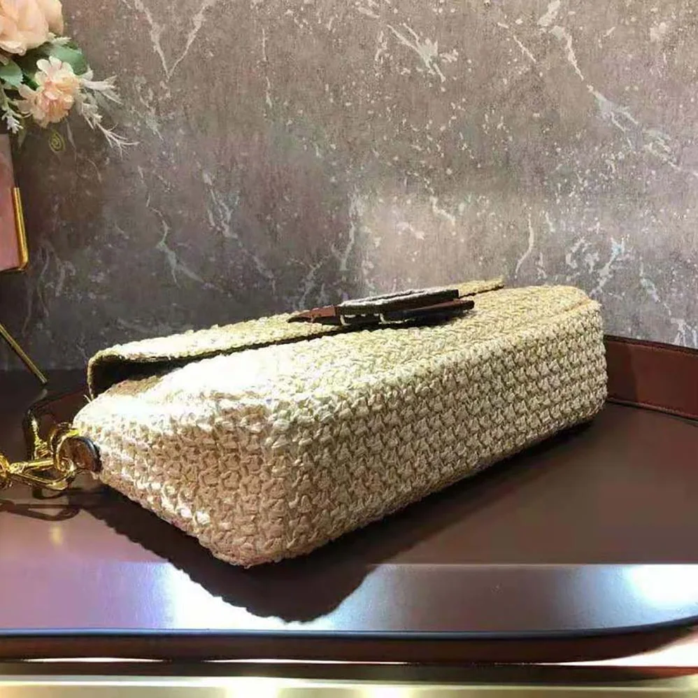 Fendi Baguette Woven Straw Bag for Women in Beige Fendi Baguette Woven Straw Bag for Women in Beige