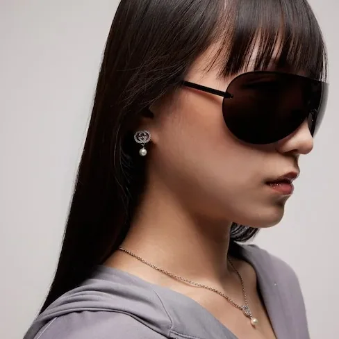 Gucci Crystal And Pearl Earrings Palladium Hardware A0009F J9740 8524 Gucci Crystal And Pearl Earrings Palladium Hardware A0009F J9740 8524