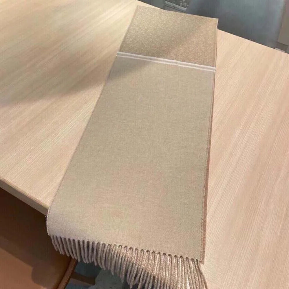 Loewe Scarf in Wool and Cashmere for Unisex in Brown Loewe Scarf in Wool and Cashmere for Unisex in Brown