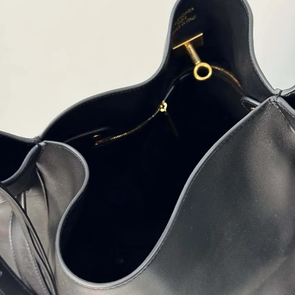 Balenciaga Bel Air Large Hobo Bag in Black Smooth Calfskin for Women Balenciaga Bel Air Large Hobo Bag in Black Smooth Calfskin for Women