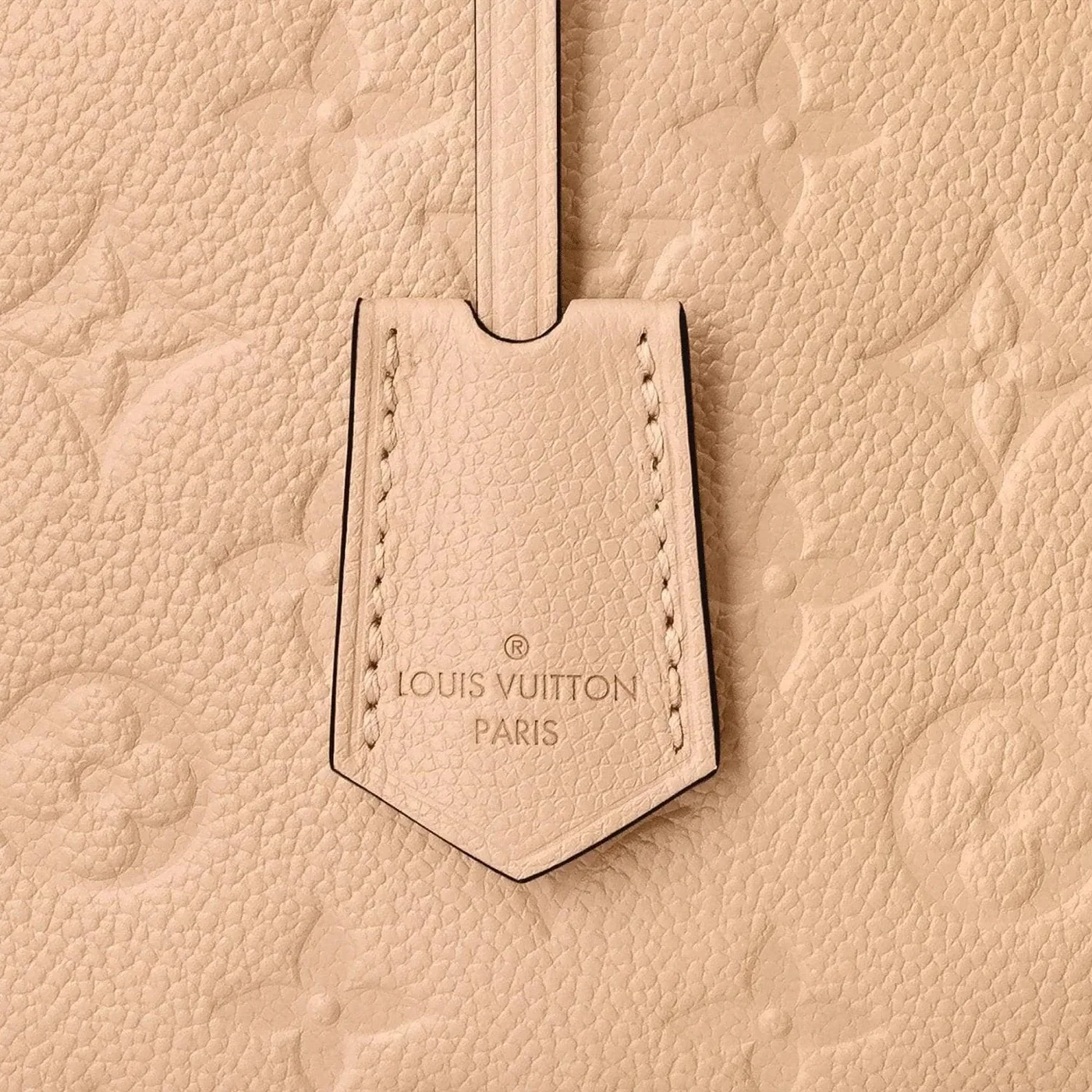 Montaigne MM Beige Rose