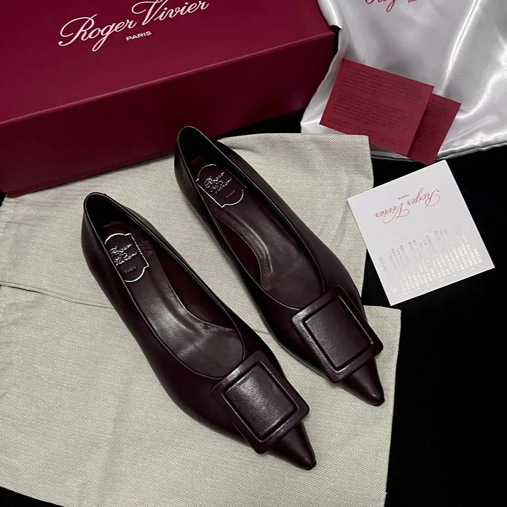 Roger Vivier Viv In The City Ballerinas In Leather Burgundy for Women Roger Vivier Viv In The City Ballerinas In Leather Burgundy for Women