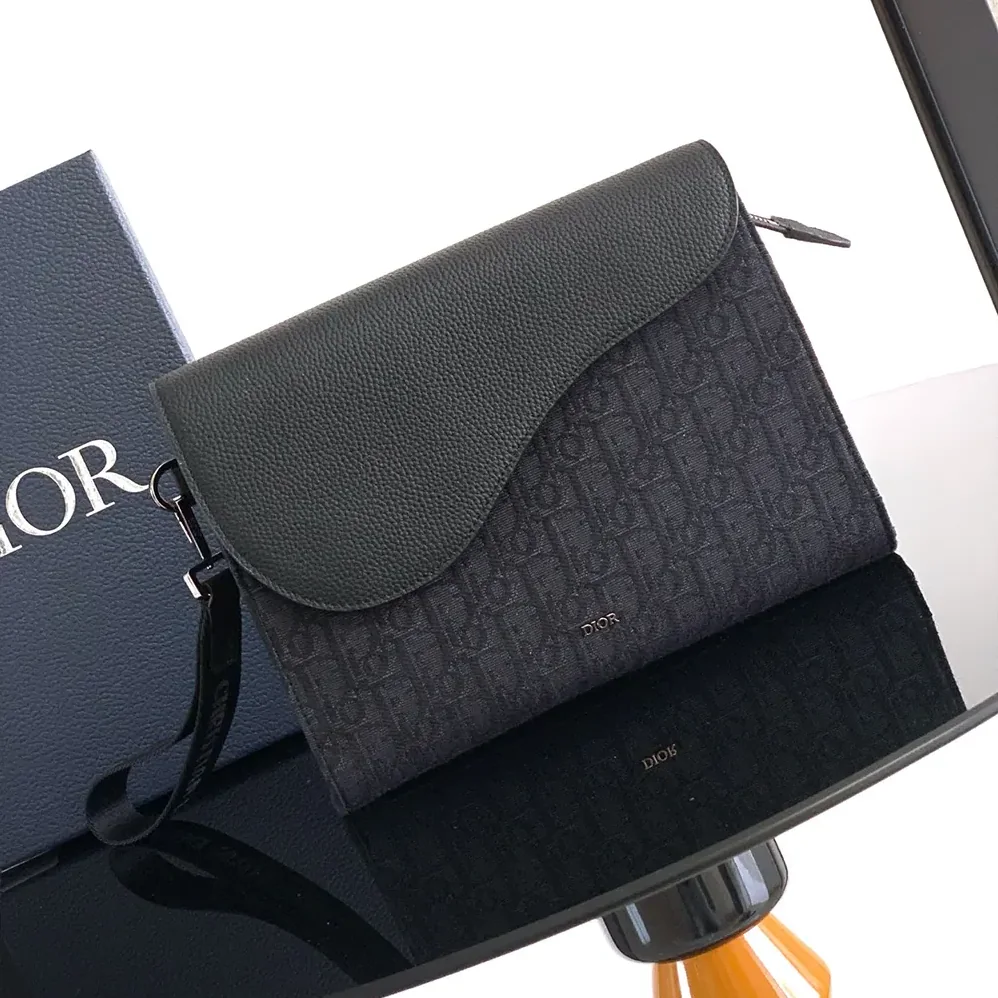 Dior Saddle A5 Triangle Pouch Black Dior Oblique Jacquard and Black Grained Calfskin for Men
