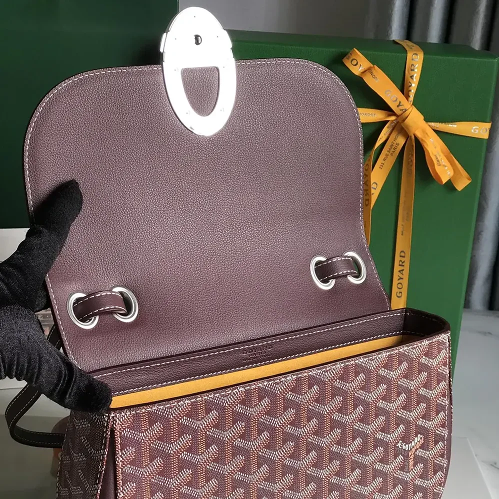Goyard 233 Bag for Unisex in Maroon Goyard 233 Bag for Unisex in Maroon