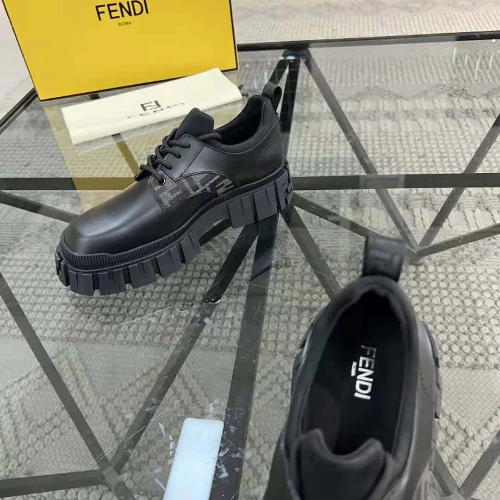 Fendi Force Black Leather Lace for Women in Ups Fendi Force Black Leather Lace for Women in Ups
