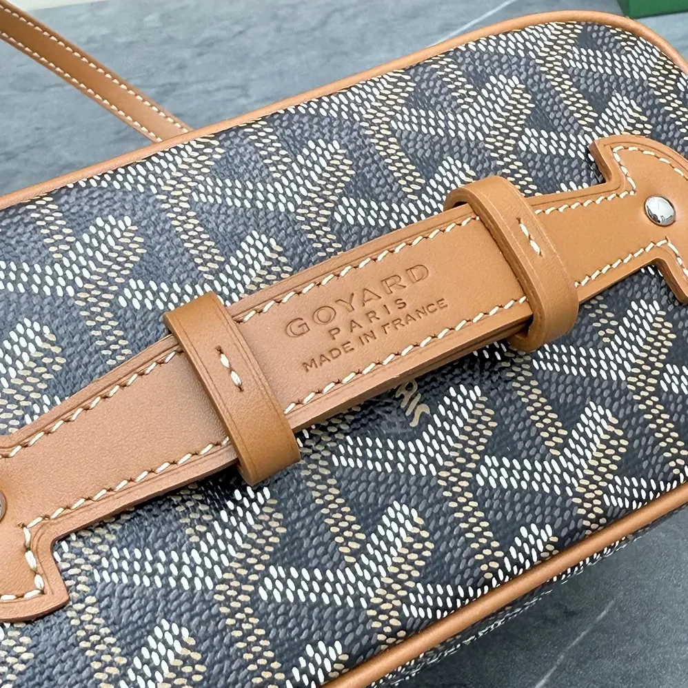 Goyard Muse Mini Vanity for Unisex in Tan Goyard Muse Mini Vanity for Unisex in Tan