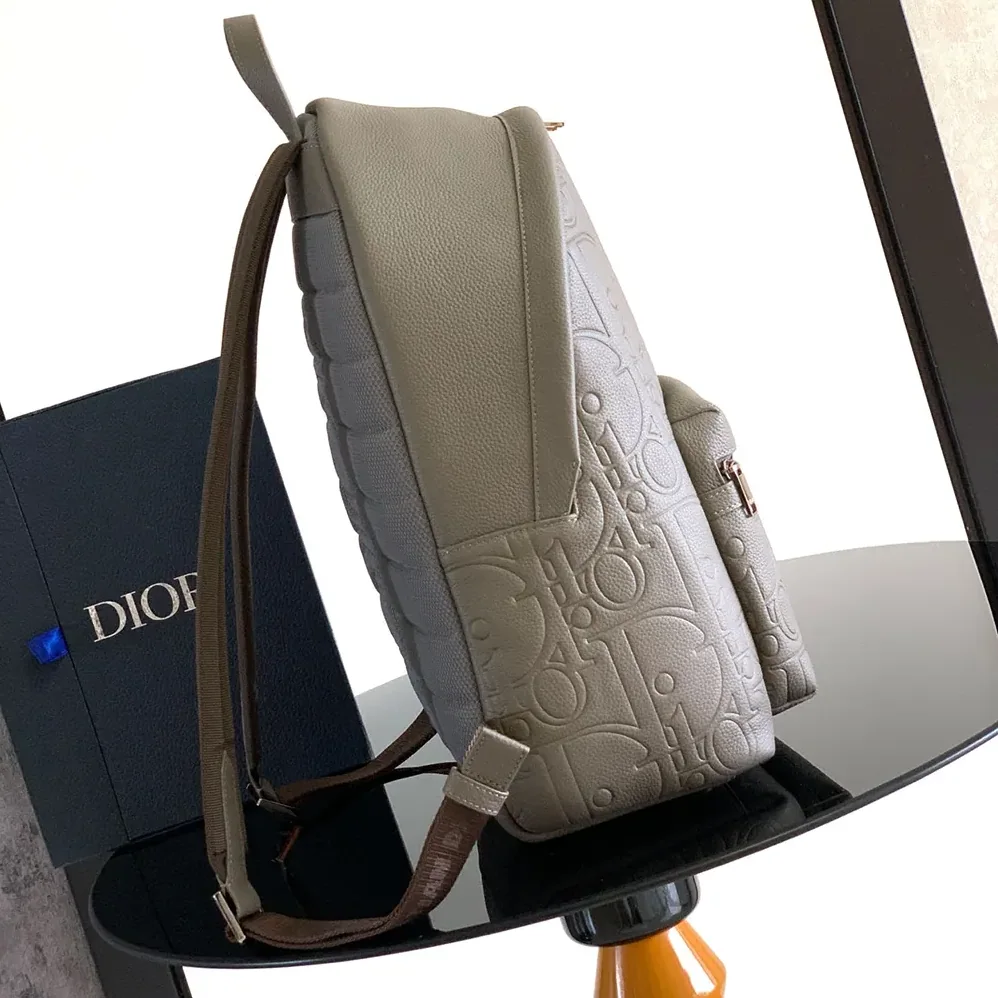 Dior Rider 2.0 Zipped Backpack Gray Dior Gravity Leather and Gray Grained Calfskin for Men Dior Rider 2.0 Zipped Backpack Gray Dior Gravity Leather and Gray Grained Calfskin for Men