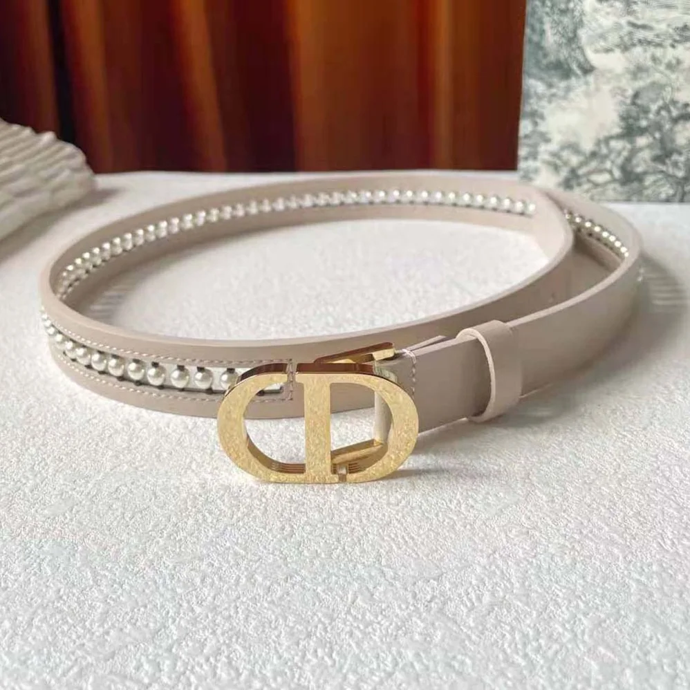 Dior 30 Montaigne Belt Aesthetic Beige Smooth Calfskin and White Glass Pearls 25 MM for Women Dior 30 Montaigne Belt Aesthetic Beige Smooth Calfskin and White Glass Pearls 25 MM for Women