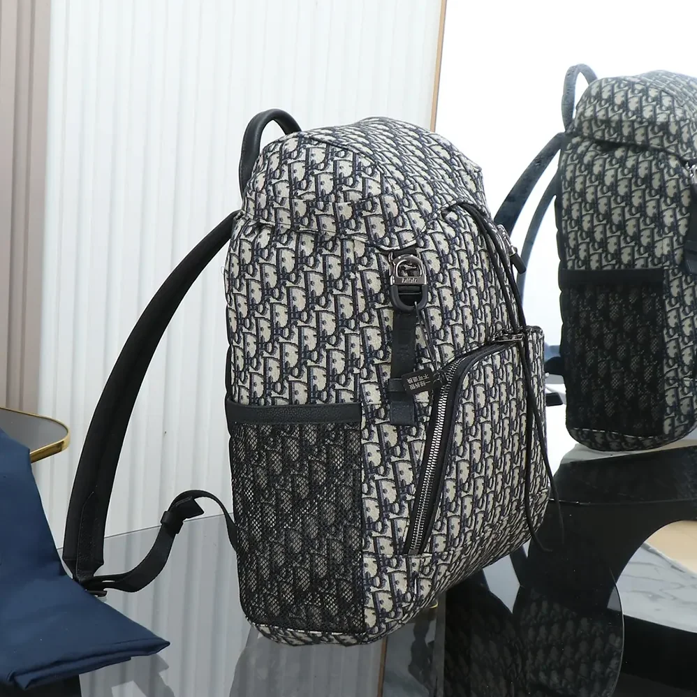 Dior Dior 8 Backpack with Flap Beige and Black Dior Oblique Jacquard for Men Dior Dior 8 Backpack with Flap Beige and Black Dior Oblique Jacquard for Men