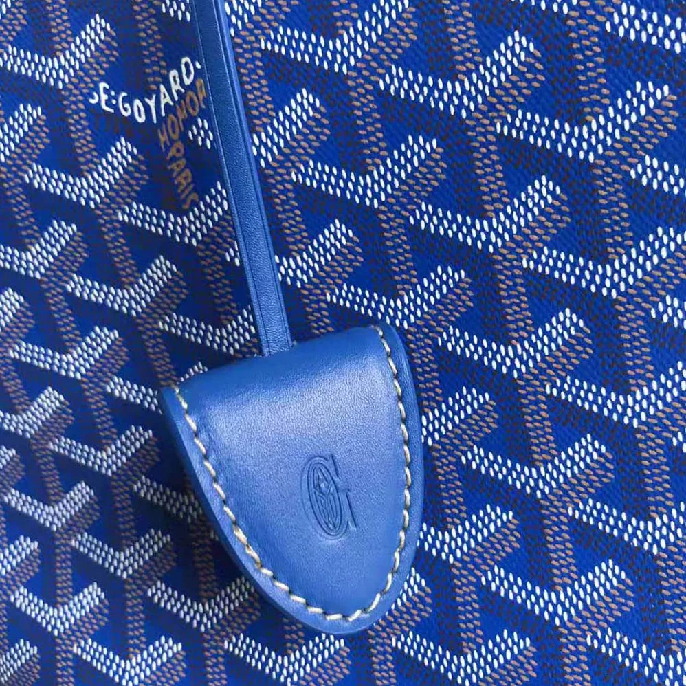 Goyard Bellechasse Biaude PM Bag for Women in Blue Goyard Bellechasse Biaude PM Bag for Women in Blue