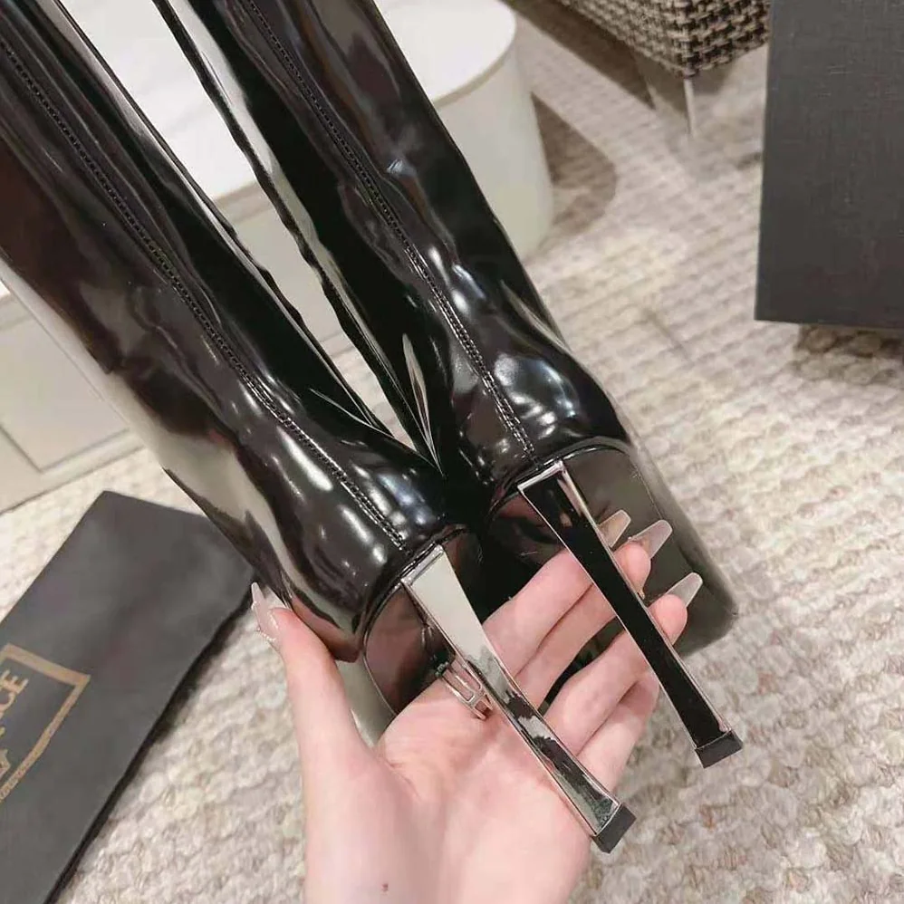 Versace Pin-point Knee-high Boots-105 mm Heel Height for Women in Black Versace Pin-point Knee-high Boots-105 mm Heel Height for Women in Black