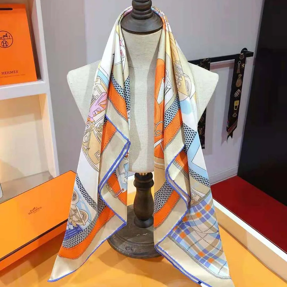 Hermes Confort en Automobile Scarf 70 in Silk Twill with Hand-Rolled Edges for Women in Orange Hermes Confort en Automobile Scarf 70 in Silk Twill with Hand-Rolled Edges for Women in Orange