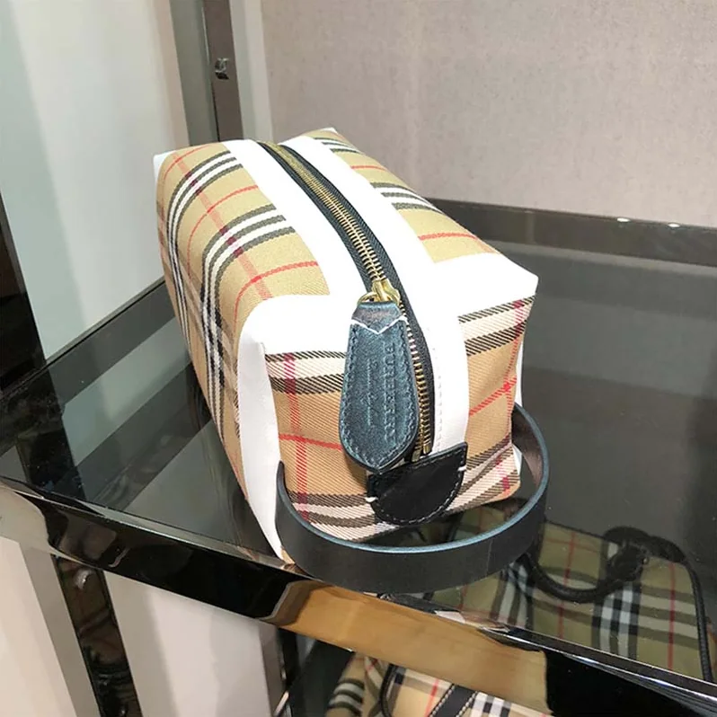 Burberry Vintage Check and Tartan Cotton Pouch for Women in Brown