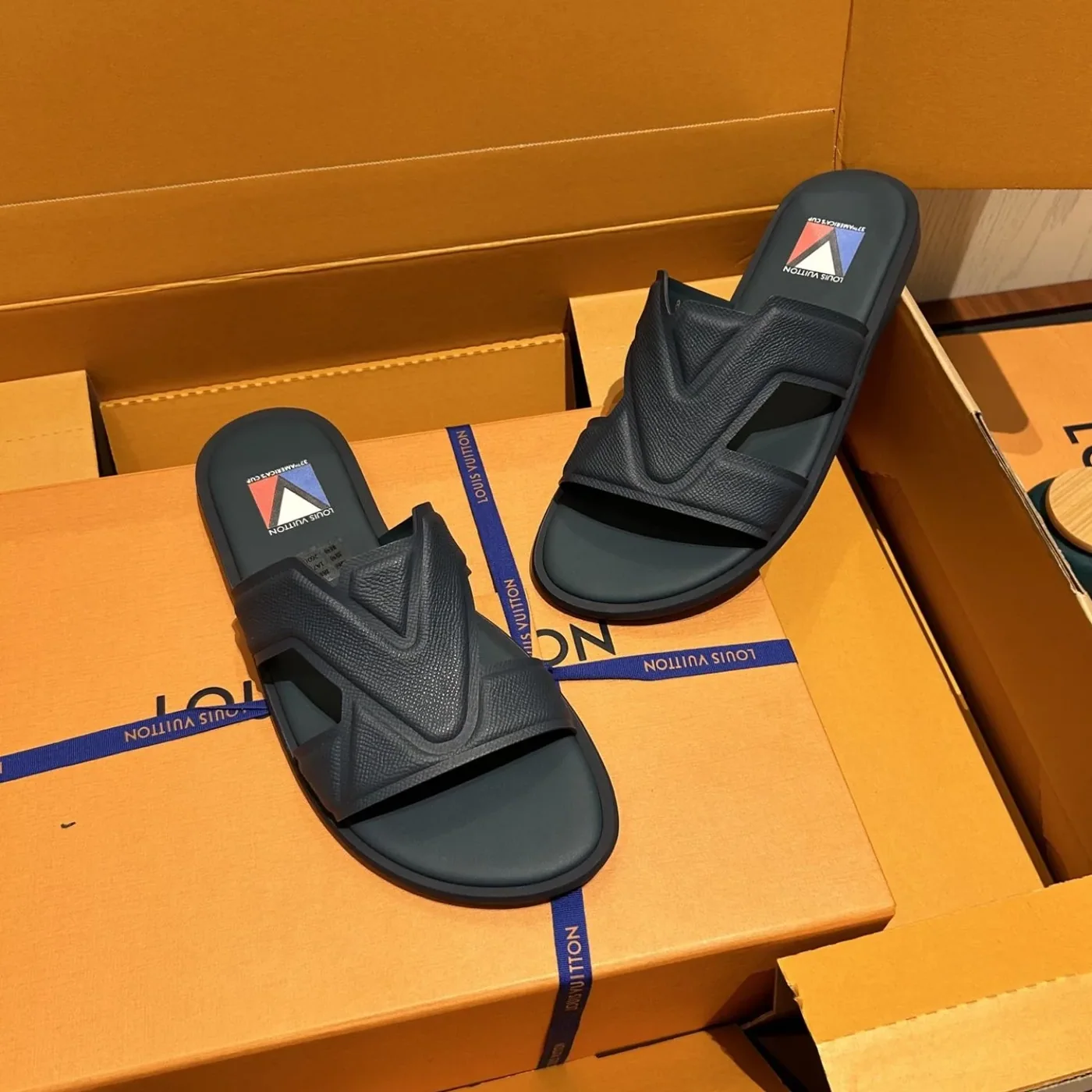 Louis Vuitton Oasis Mule Gray Blue Louis Vuitton Oasis Mule Gray Blue