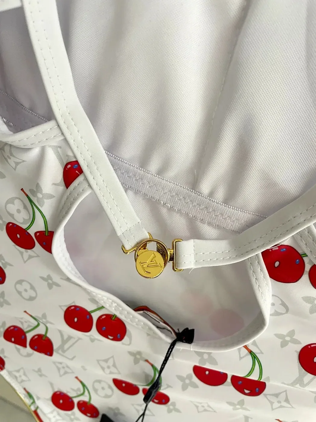 Louis Vuitton LV x TM Cherry One-Piece Swimsuit White Monogram Cerises 1AHIBU Louis Vuitton LV x TM Cherry One-Piece Swimsuit White Monogram Cerises 1AHIBU