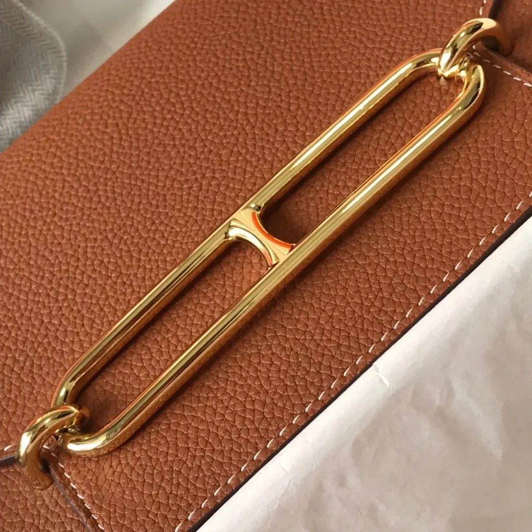 Hermes Mini Evercolor Sac Roulis 19 Brown Hermes Mini Evercolor Sac Roulis 19 Brown