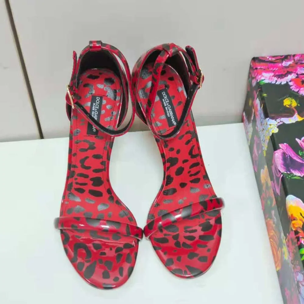 Dolce Gabbana D&G Sandals in Red Leopard for Women in Print Patent Leather