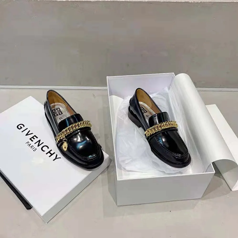 Givenchy Loafers in Leather with Chain for Women in Black