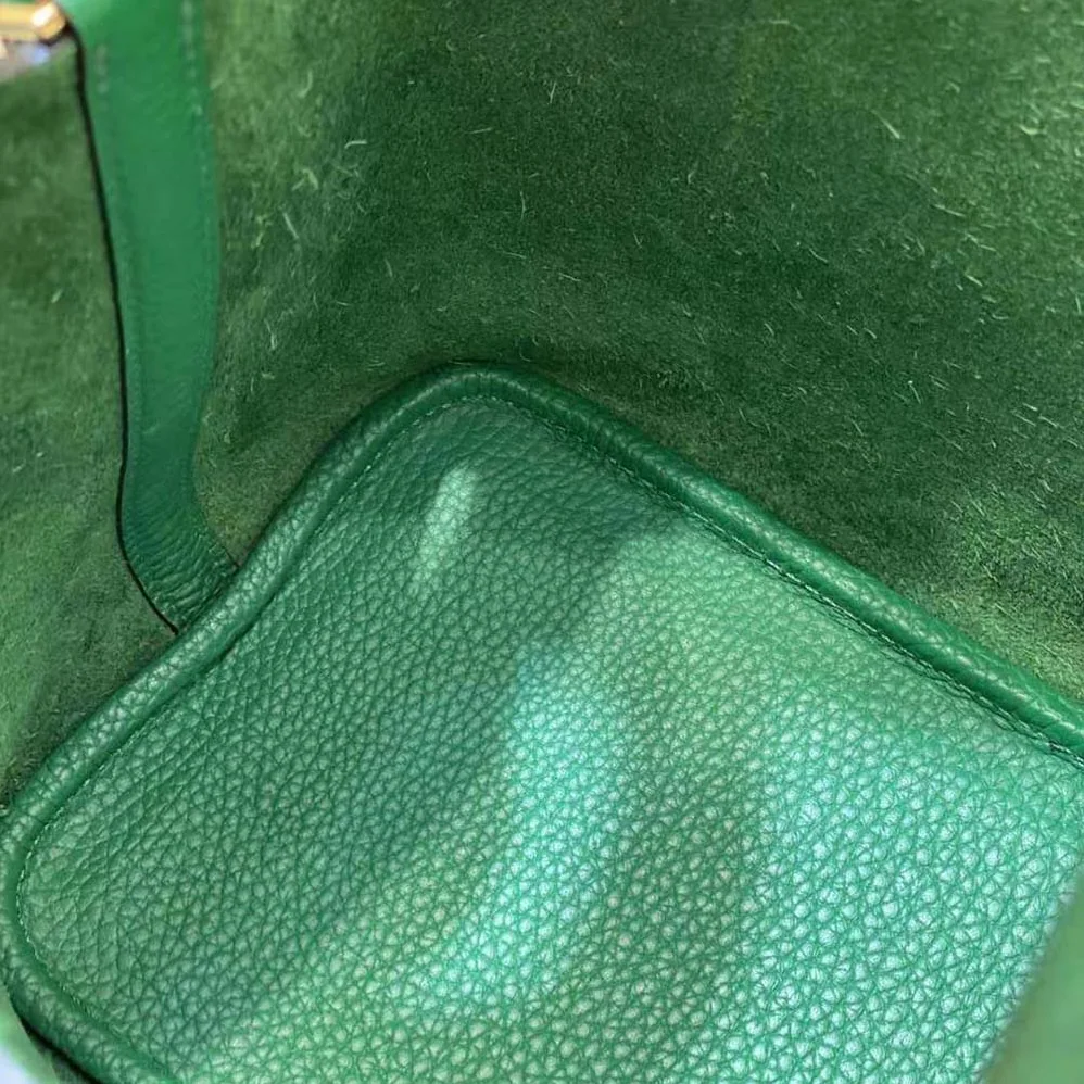 Hermes Picotin Lock 18cm in Clémence leather for Women in Green Hermes Picotin Lock 18cm in Clémence leather for Women in Green
