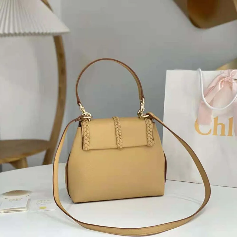 Chloe Penelope Small Soft Shoulder Bag for Women in Sandy Chloe Penelope Small Soft Shoulder Bag for Women in Sandy