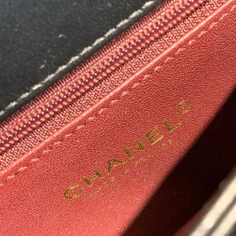 Chanel CC Shoulder Bag in Black Gold Hardware Chanel CC Shoulder Bag in Black Gold Hardware