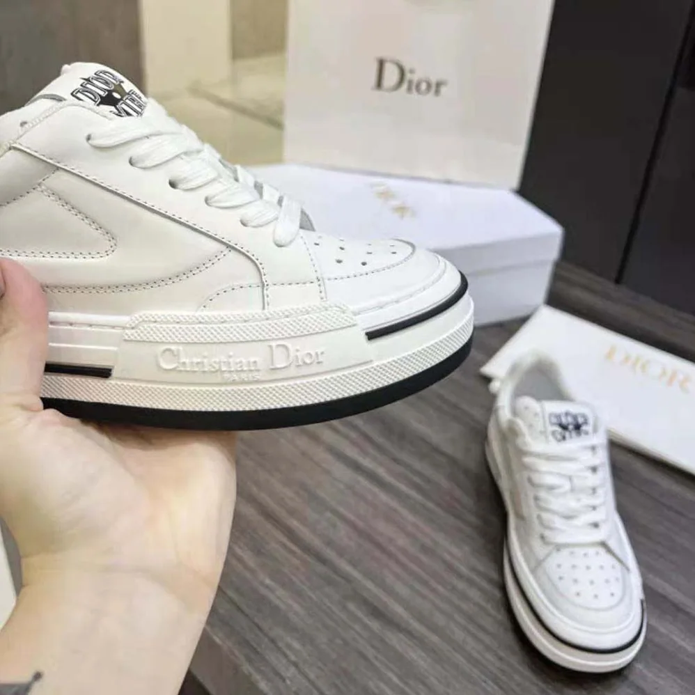 Dior D for Women in Freeway Sneaker White Calfskin Dior D for Women in Freeway Sneaker White Calfskin