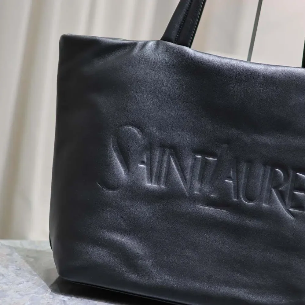 Saint Laurent YSL Saint Laurent Tote in Nappa Lambskin for Unisex in Black Saint Laurent YSL Saint Laurent Tote in Nappa Lambskin for Unisex in Black