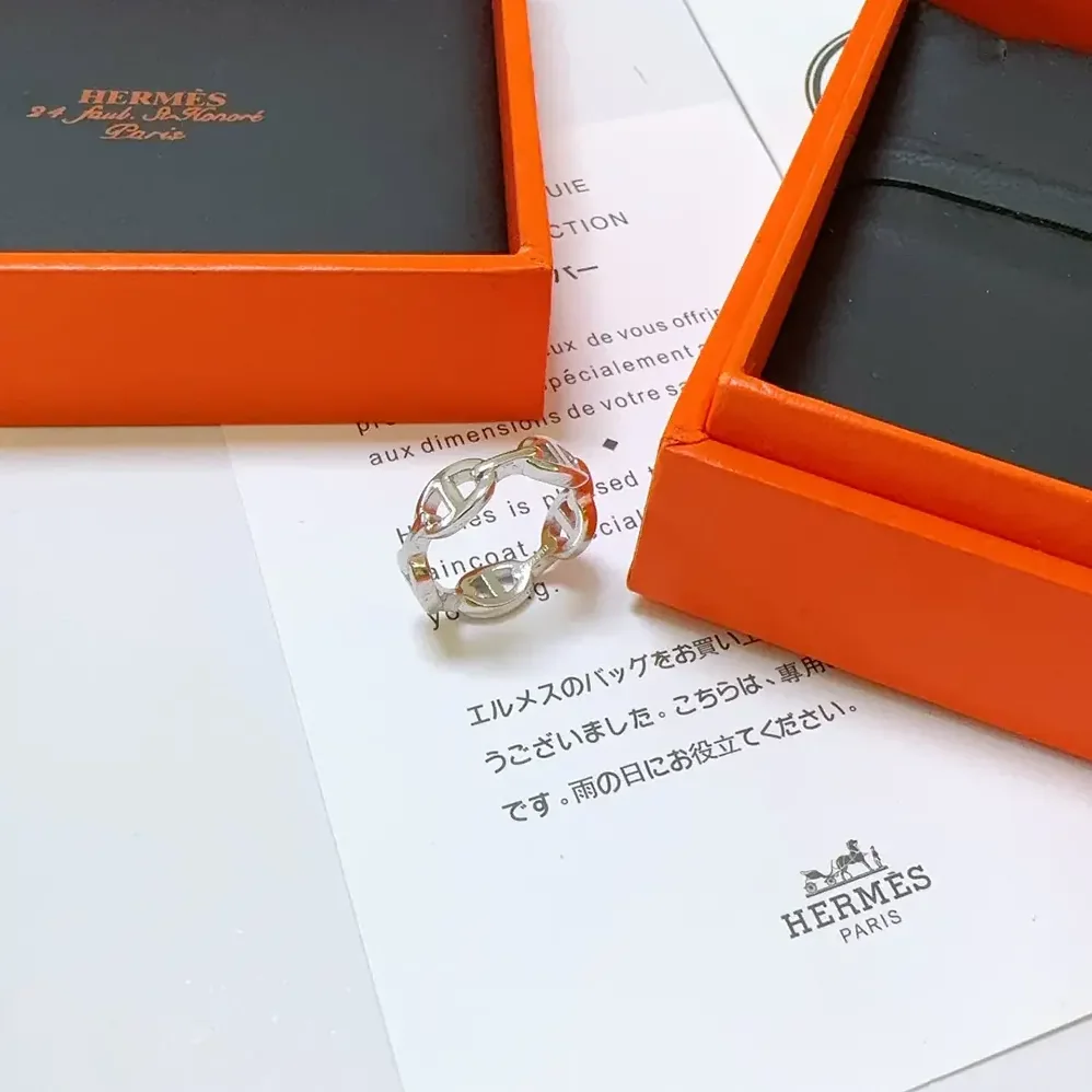 Hermes Chaine D Ancre Enchainee Ring Small Model for Women Hermes Chaine D Ancre Enchainee Ring Small Model for Women