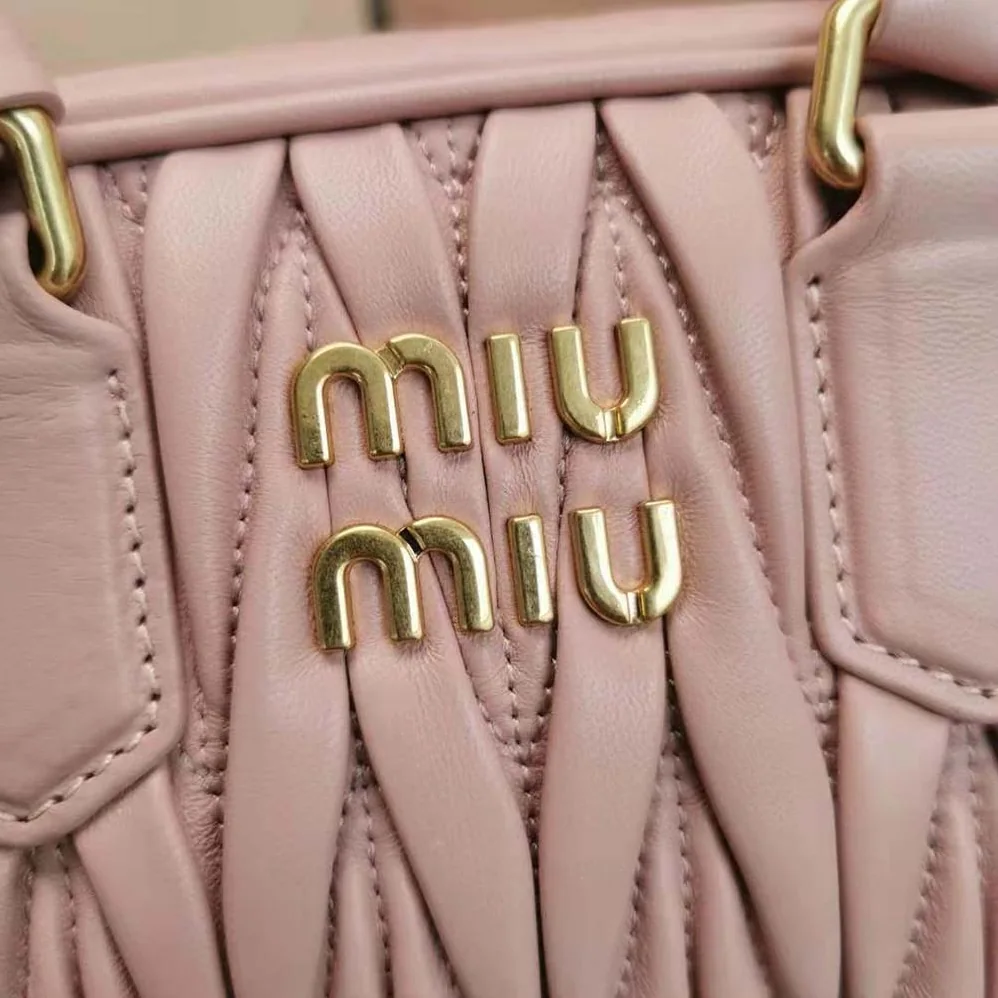 Miu Miu Matelassé Nappa Leather Top-Handle Bag for Women in Pink Miu Miu Matelassé Nappa Leather Top-Handle Bag for Women in Pink