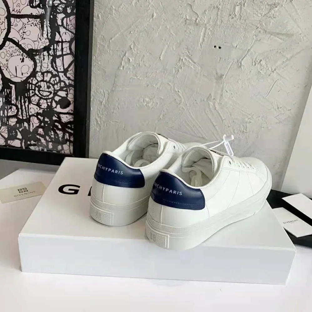 Givenchy City Sport Sneakers in Leather for Unisex in Black Givenchy City Sport Sneakers in Leather for Unisex in Black