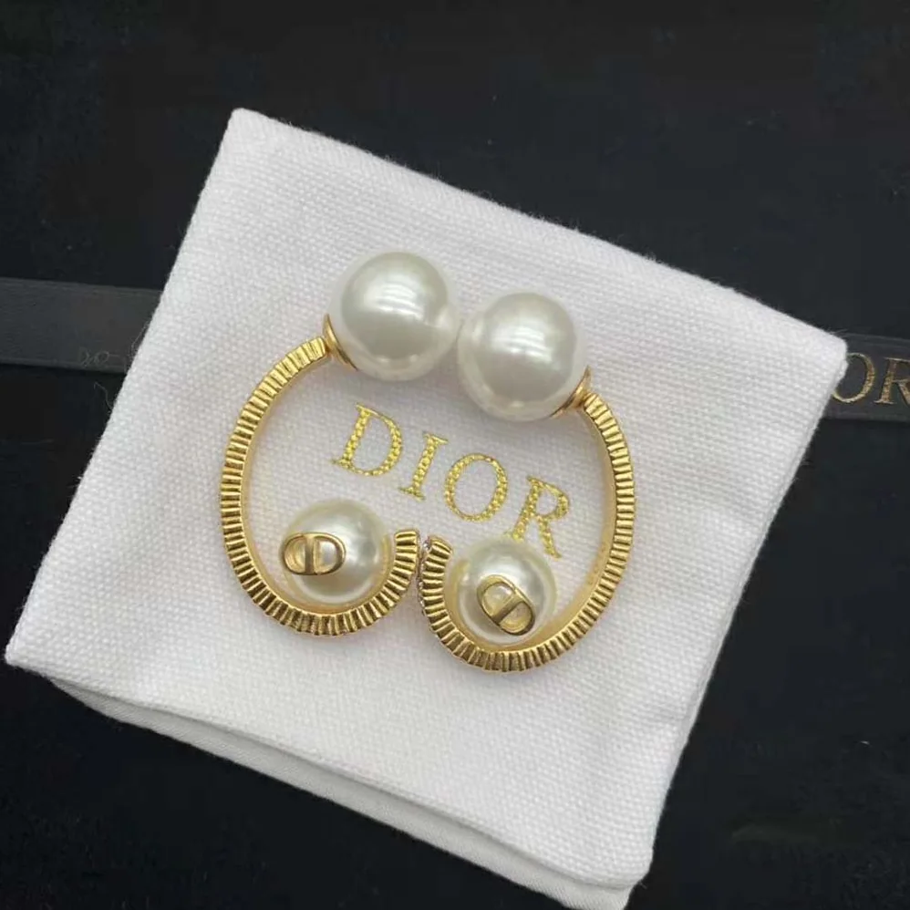 Dior Tribales Earrings Gold-Finish Metal with White Resin Pearls for Women Dior Tribales Earrings Gold-Finish Metal with White Resin Pearls for Women