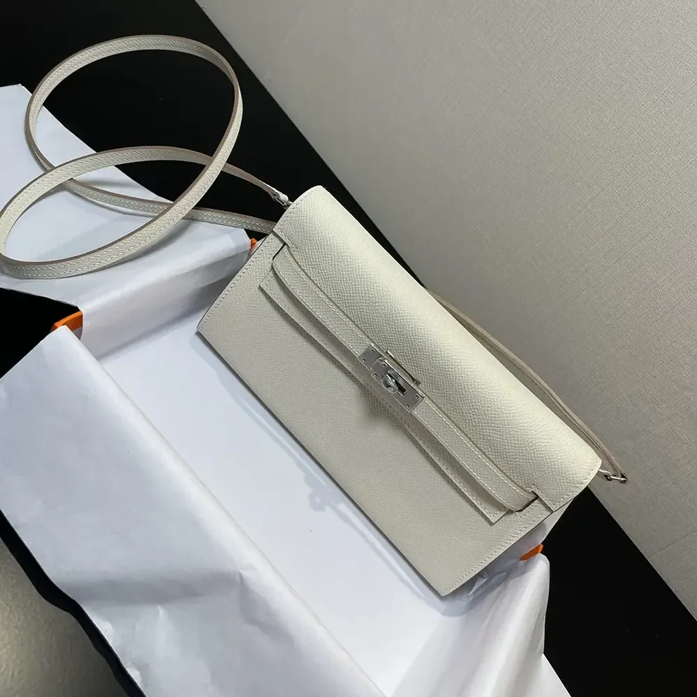 Hermes Kelly To Go in Epsom Leather for Women in White/Silver Hermes Kelly To Go in Epsom Leather for Women in White/Silver