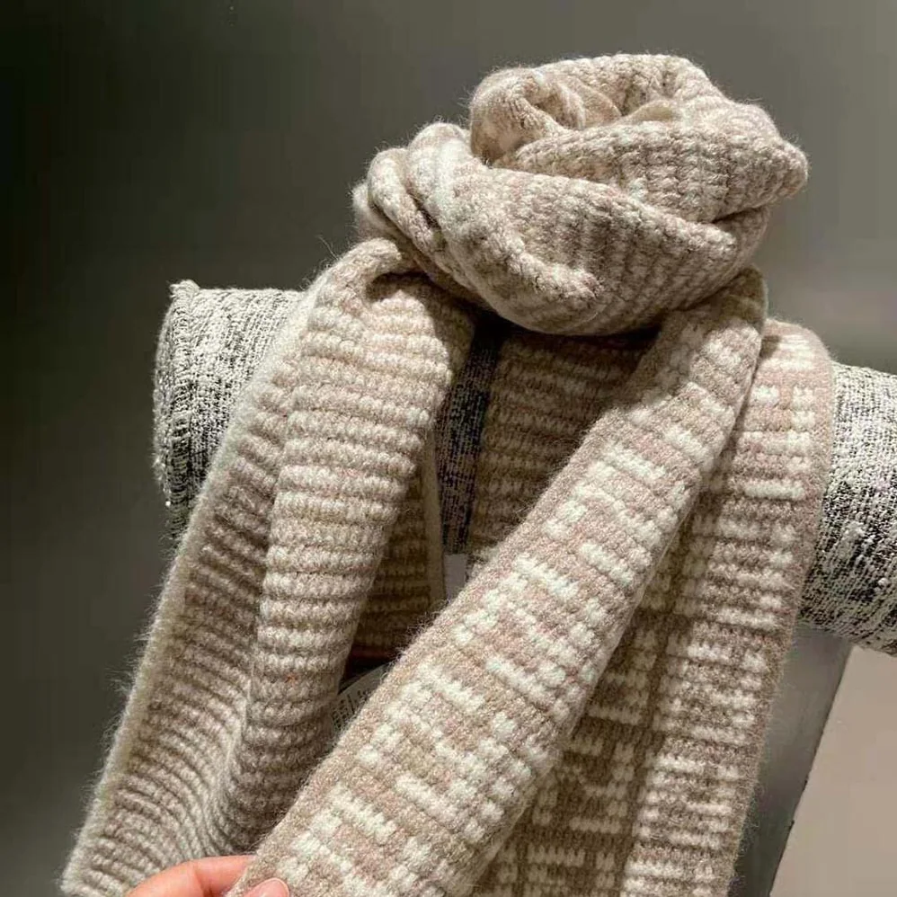 Fendi FF Scarf Dove Gray Cashmere Scarf for Women Fendi FF Scarf Dove Gray Cashmere Scarf for Women