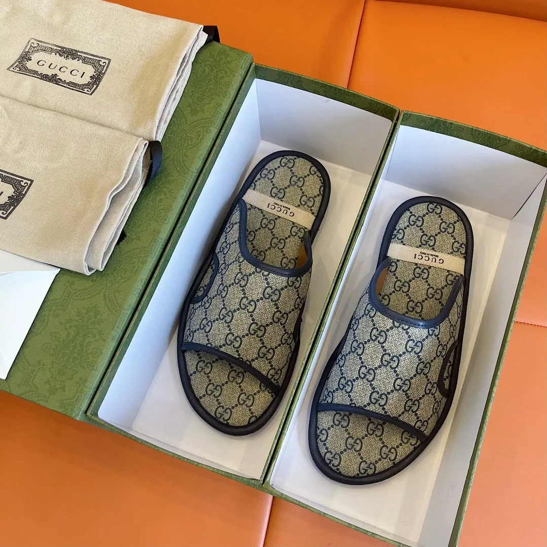 Gucci GG Supreme Slide Sandal Blue And Beige for Men Gucci GG Supreme Slide Sandal Blue And Beige for Men