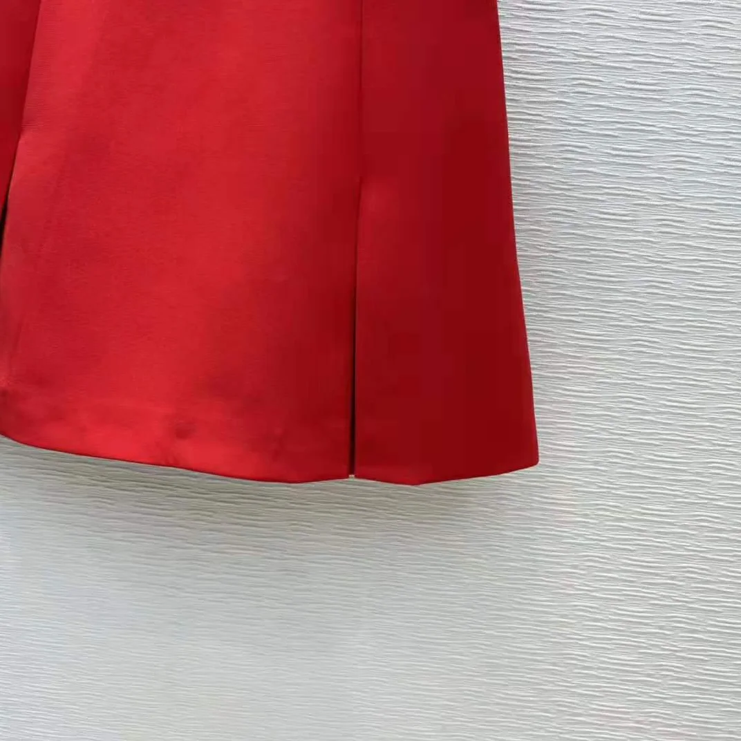 Dior Dioramour Miniskirt with Heart-Shaped Pockets Red Wool and Silk for Women Dior Dioramour Miniskirt with Heart-Shaped Pockets Red Wool and Silk for Women