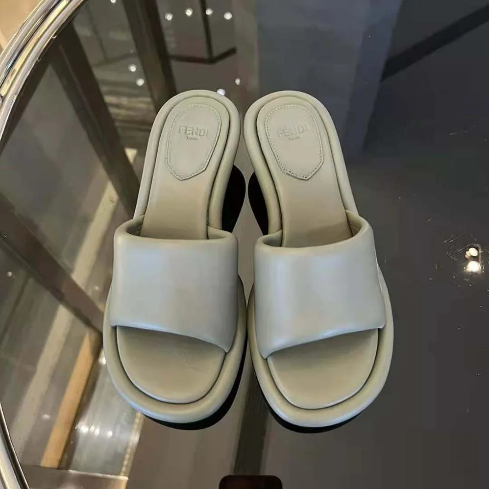Fendi Baguette Green Nappa Leather Slides for Women Fendi Baguette Green Nappa Leather Slides for Women