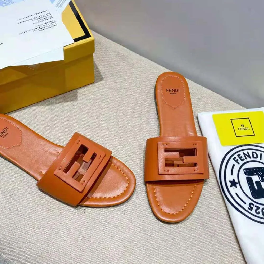Fendi Signature Brown Leather Slides in 0.4 inches Heel Height for Women