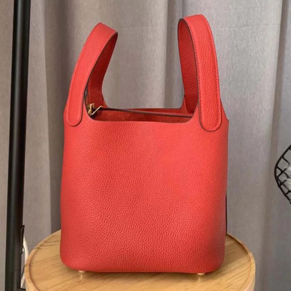 Hermes Picotin Lock 22cm in Clémence leather for Women in Red Hermes Picotin Lock 22cm in Clémence leather for Women in Red