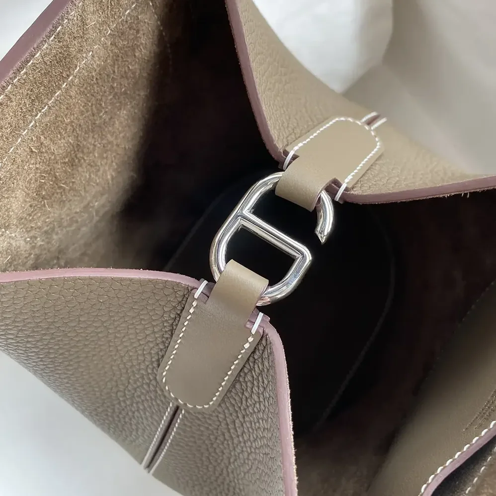 Hermes In the Loop 18 Handbag Clemence Leather for Women in Grey/Silver